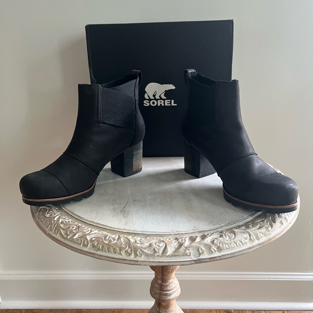 Sorel Black Heeled Ankle Boots